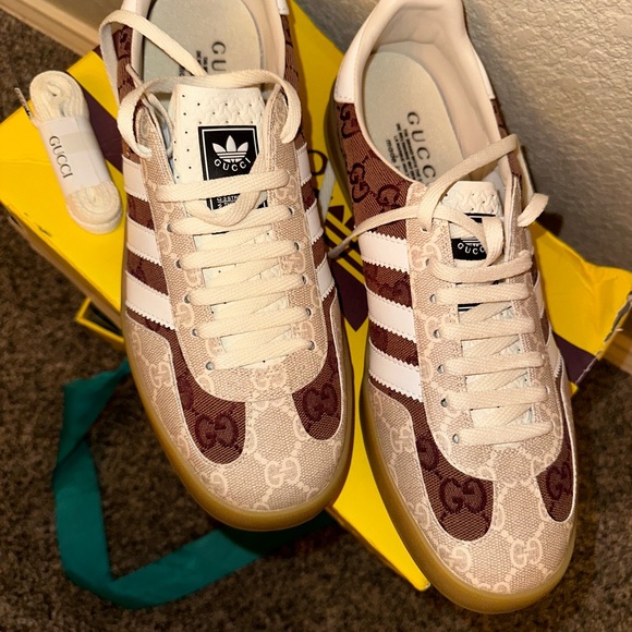 Gucci x Adidas Gazelle Sneakers - Picture 6 of 6